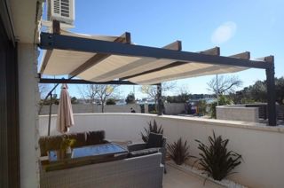 Medulin, appartamento top in posizione top, giardino, piscina, vicino alla spiaggia