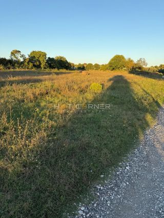 Terreno edificabile Barban, 690m2