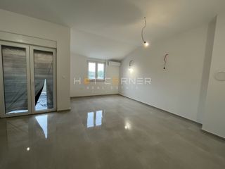 Appartamento Valbandon, Fažana, 79m2