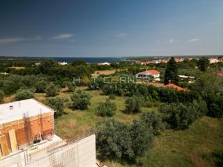 Appartamento a Stignano con vista mare e posto auto privato.