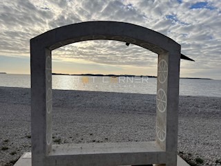 Fažana, a 50 m dalla spiaggia, appartamento di lusso con piscina, vista mare