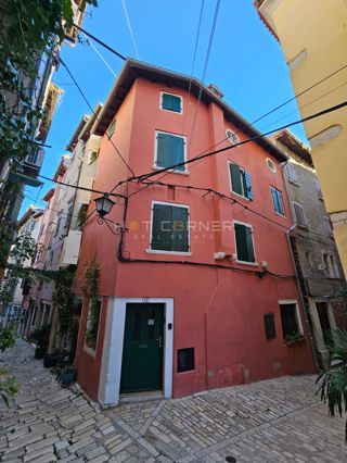 Casa da favola nel centro storico di Rovigno, ideale per vacanze e investimento