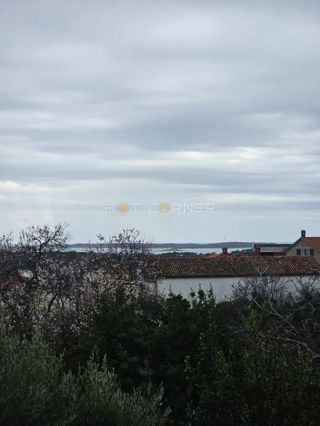 Casa con Tre Appartamenti e Vista Mare – Ližnjan