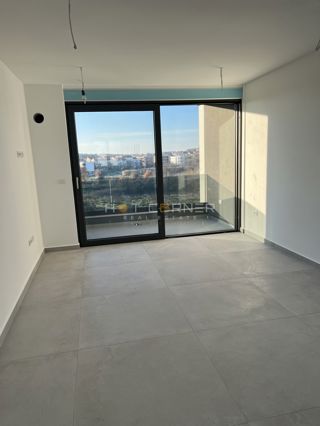 Pula, Valdebek, attico meraviglioso, 3 camere da letto, 2 terrazze