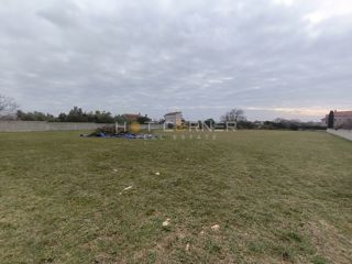 Terreno edificabile Rakalj, Marčana, 820m2