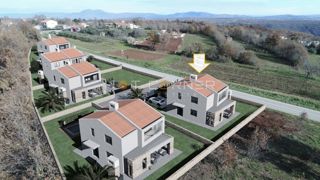 Splendido Terreno Edificabile con Vista Mare e Progetto per una Villa Moderna (terreno “E” – VILLA EMILY) 