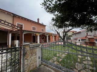 Bellissima casa a Premantura