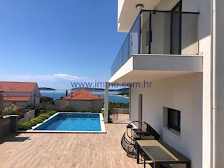 VILLA CON VISTA MARE VICINO A SIBENICO