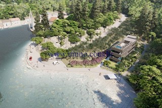 APPARTAMENTI ELITARI NEL PRIMO RANGO VERSO IL MARE