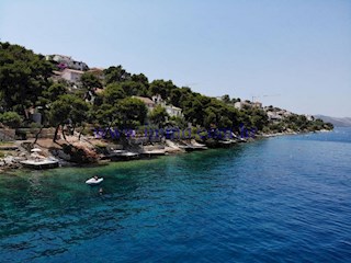 TERRENO EDIFICABILE IN PRIMA LINEA AL MARE