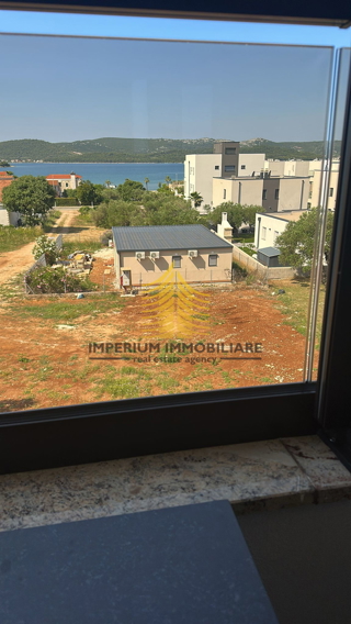 Appartamento, Vendita, Sveti Filip e Giacomo, Turanj, 100m2, 2,5 locali (2 camere + soggiorno)