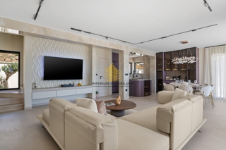 Casa, Vendita, Podstrana, 300m2, Villa