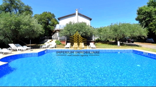 Casa, Vendita, Poreč, Kukci, 330m2, Indipendente