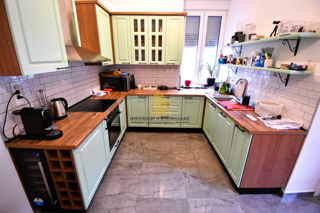 Appartamento, Vendita, Donji Grad, 125m2, 4 locali