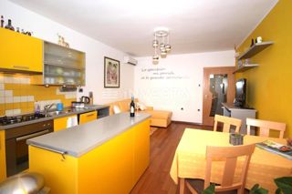 Pola, appartamento completamente arredato al 2° piano