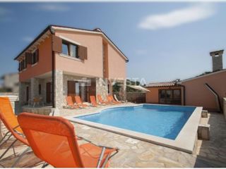 Villa indipendente con piscina nei dintorni di Barban