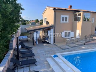 Barban, dintorni, casa con due appartamenti, piscina