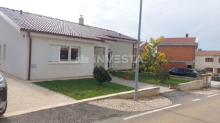 Casa intelligente con piscina