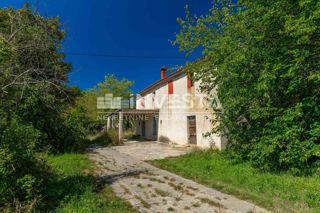 Gračišće, Casa indipendente con giardino e vista da favola!