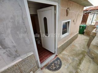 Pola, Šijana, appartamento da ristrutturare di 39 m2 con cortile di 128 m2