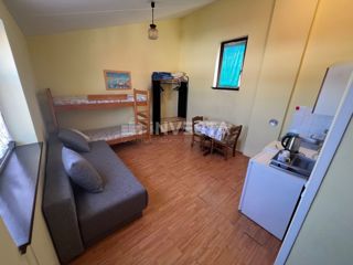 Barbariga, monolocale con terrazza