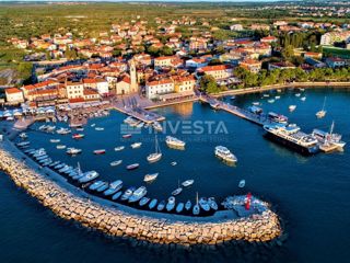 Fažana, casa con due appartamenti separati, vicino al centro e alle spiagge
