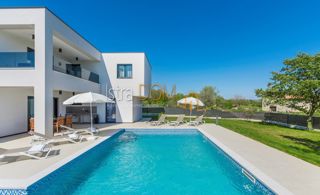 Casa Marčana, 180m2