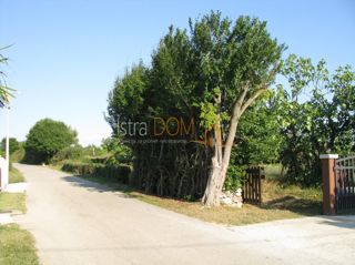 Terreno Barban, 1.329m2