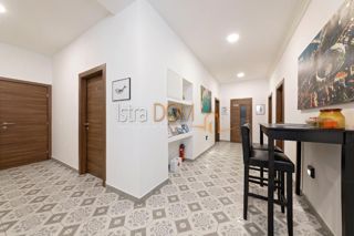 Appartamento Centar, Pula, 105m2