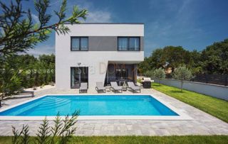 Casa Centar, Pula, 180m2