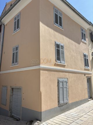 Casa Pićan, 93m2