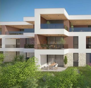 Appartamento Valdebek, Pula, 75m2