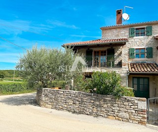 Casa, l'ultima della fila - Parenzo