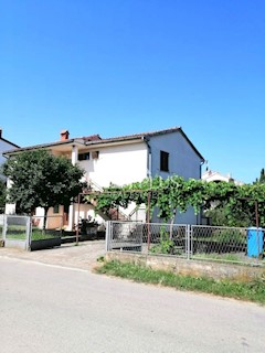 Casa indipendente nelle vicinanze di Parenzo