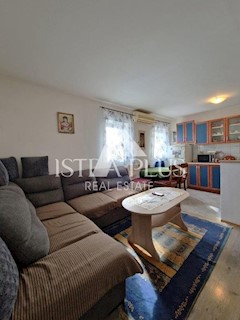Appartamento al piano terra con due camere da letto a 400m dal mare!!