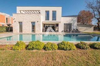 Villa di architettura e design moderno - 1500 metri dal mare