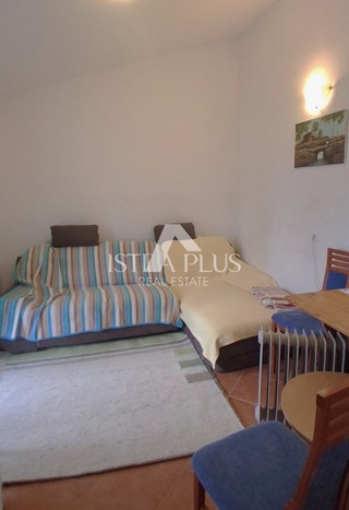 Červar-Porat - Apartma z 2 spalnicama 150 m od morja!!