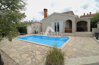 Istria, Parenzo Bella casa indipendente in pietra con piscina a 7 km da Parenzo