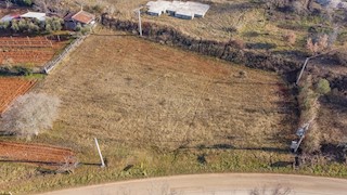 Parenzo, dintorni, terreno edificabile con vista aperta