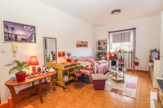 Parenzo, dintorni, appartamento con cortile vicino al mare