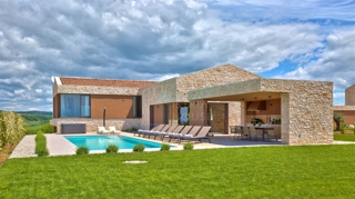 Verteneglio, una lussuosa villa con una bellissima vista sul mare