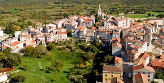 Rovigno, dintorni, terreno edificabile con progetto