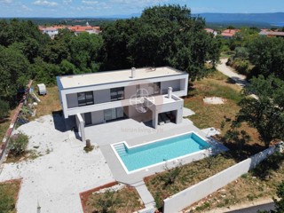 *Nuova costruzione* Villa elegante in posizione esposta alle porte di Pula