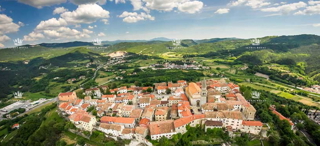Spazio commerciale di 500 m² con parcheggio nel centro di Buzet – posizione attraente, Istria.