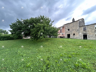 Istria, Grožnjan, Pižoni, vendita di casa in pietra istriana di 107m2 da ristrutturare, 95.000 €, conveniente, investimento.