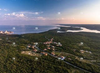 Istria, Sveti Lovreč, 11 lotti edificabili di 7800 m2, vista mare, tutte le infrastrutture