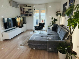 Istra, Pula, appartamento moderno 105m2, parcheggio, 2 camere da letto + soggiorno, terrazza, mansarda aggiuntiva