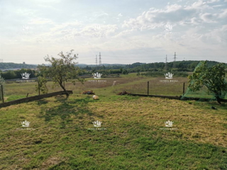 Pula, Šijana, terreno edificabile di uso industriale e commerciale.
