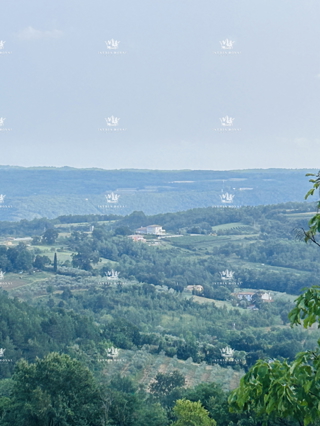 Istria, Krasica, terreno edificabile 2250 m2, vista mare, per la costruzione di più ville