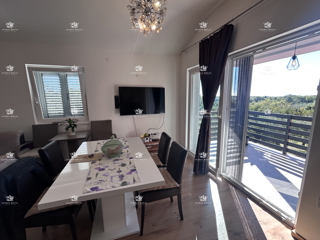 Istria, Brtonigla, 2 camere da letto + soggiorno, appartamento 84 m2, nuova costruzione, terrazza, vista mare, due posti auto